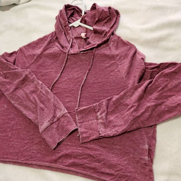 Ever Hottie Cropped  Hoodie Womens In Size Medium Cranberry Color Lightweight - Picture 4 of 10